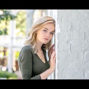 Meet your Posher, Leah